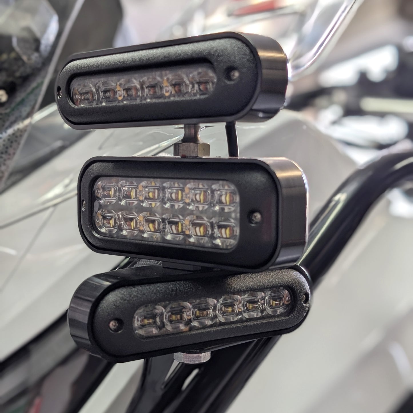 NT1100P Basic Siren and Lighting package